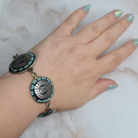 Sterling silver Aztec calendar symbols Bracelet - Picture 4 of 8